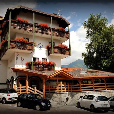 Albergo Genzianella Roncone Экстерьер фото