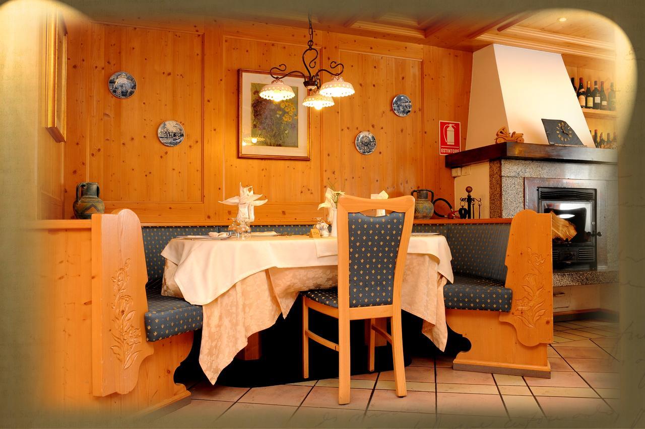 Albergo Genzianella Roncone Экстерьер фото
